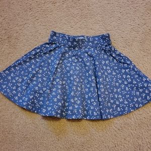 Children's place floral print skirt 😍
